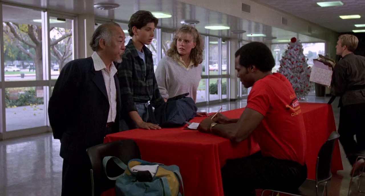 The Karate Kid (1984) BluRay Hin + Eng + Tam + Tel 720p x264 AVC AAC 2.0.mkv.0004